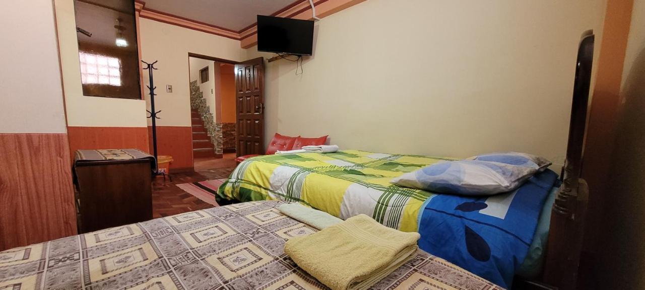 Hostal Sol Y Luna Bed & Breakfast Copacabana  Exterior photo